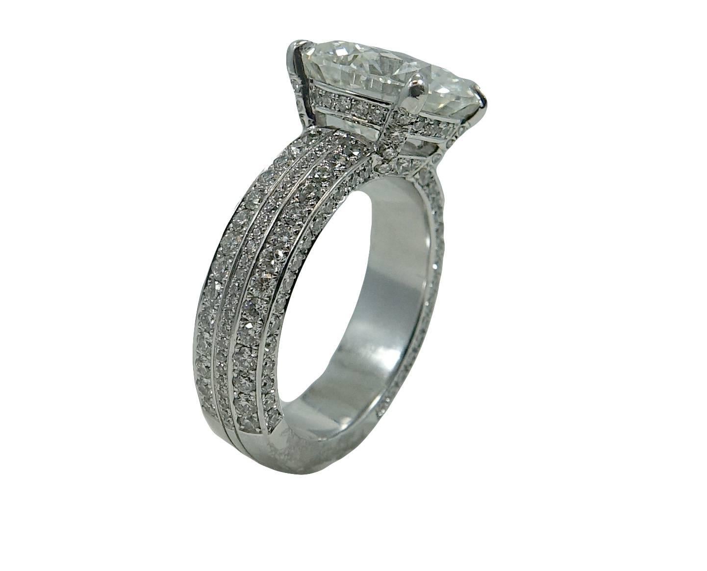  5.13 Carat Round Brilliant Diamond Platinum Engagement Ring In New Condition For Sale In Naples, FL