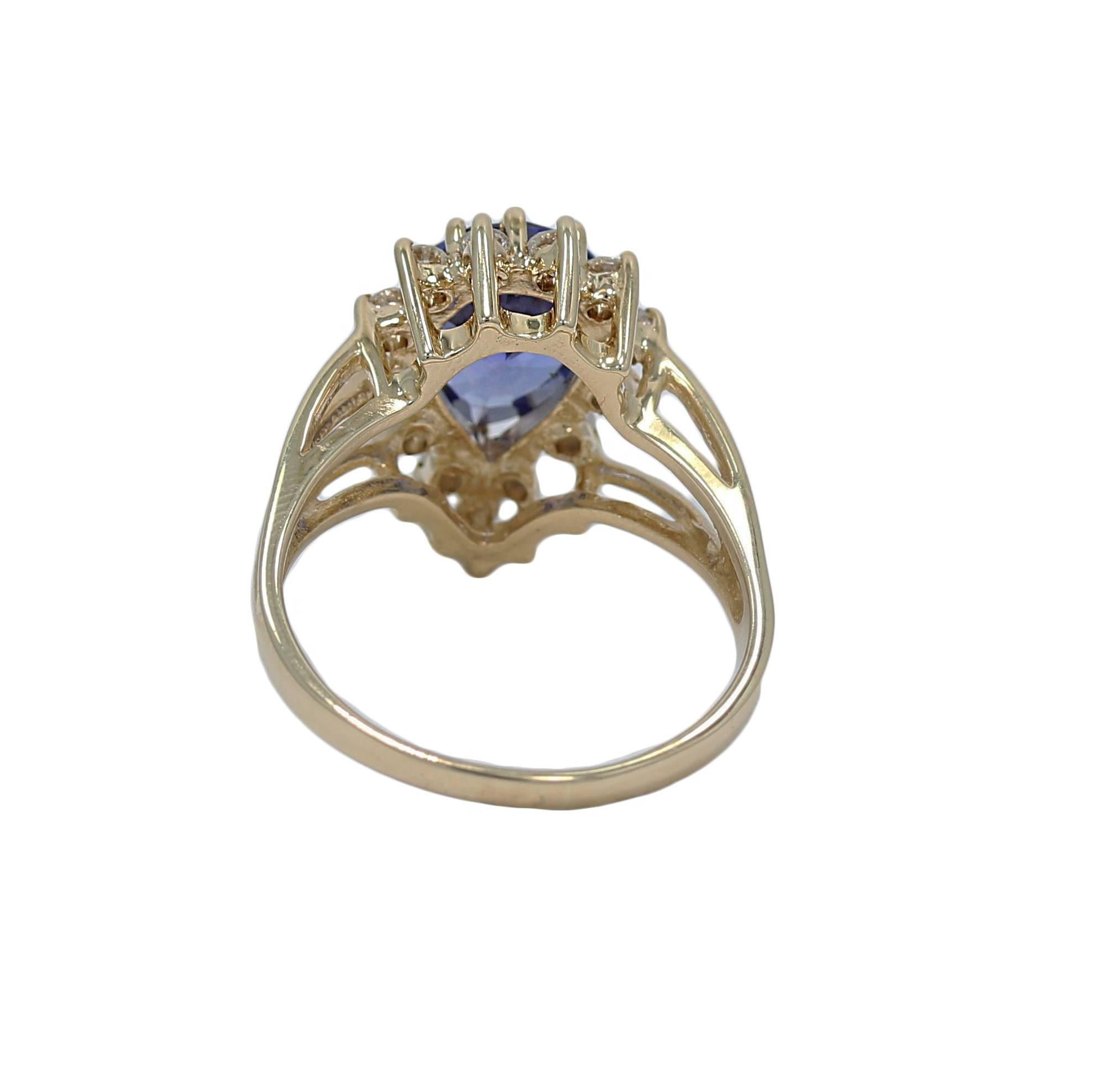 Pear Shaped Tanzanite Diamond Yellow Gold Ring In Excellent Condition For Sale In Naples, FL