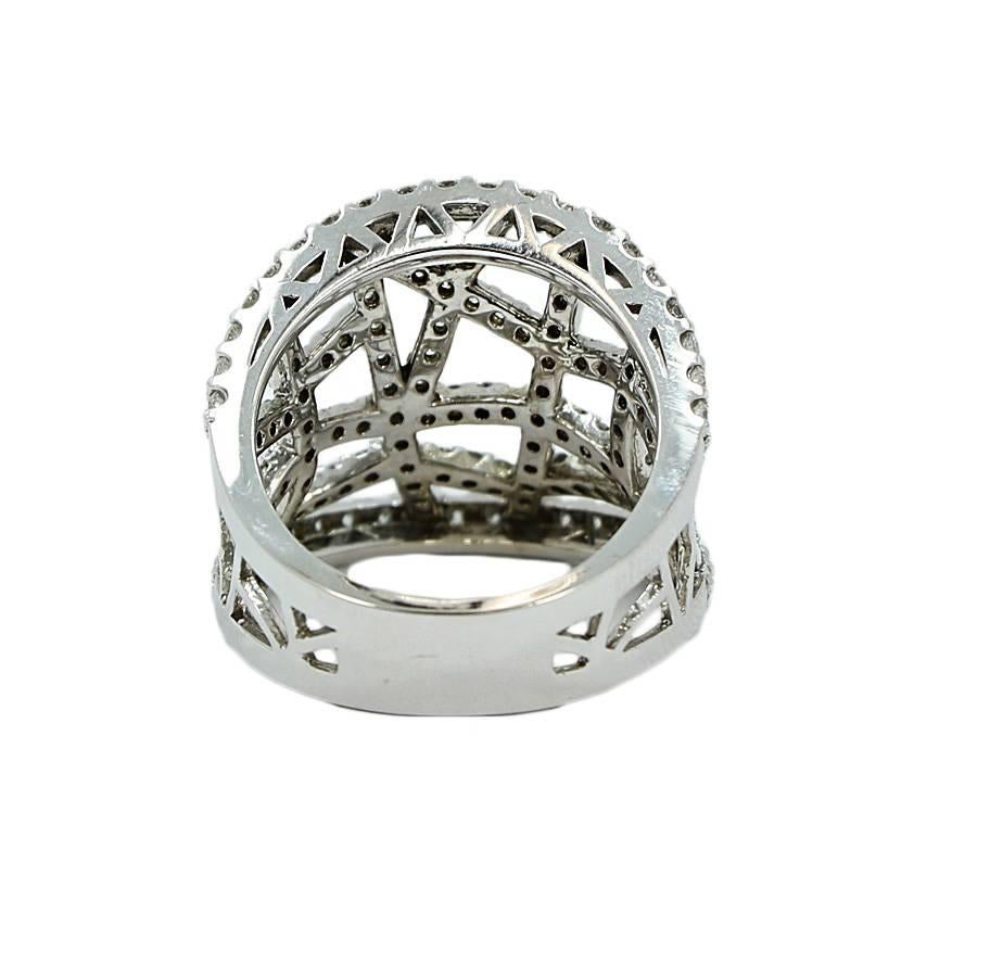 Abstract 1.50 Carat Diamond White Gold Ring In Excellent Condition For Sale In Naples, FL