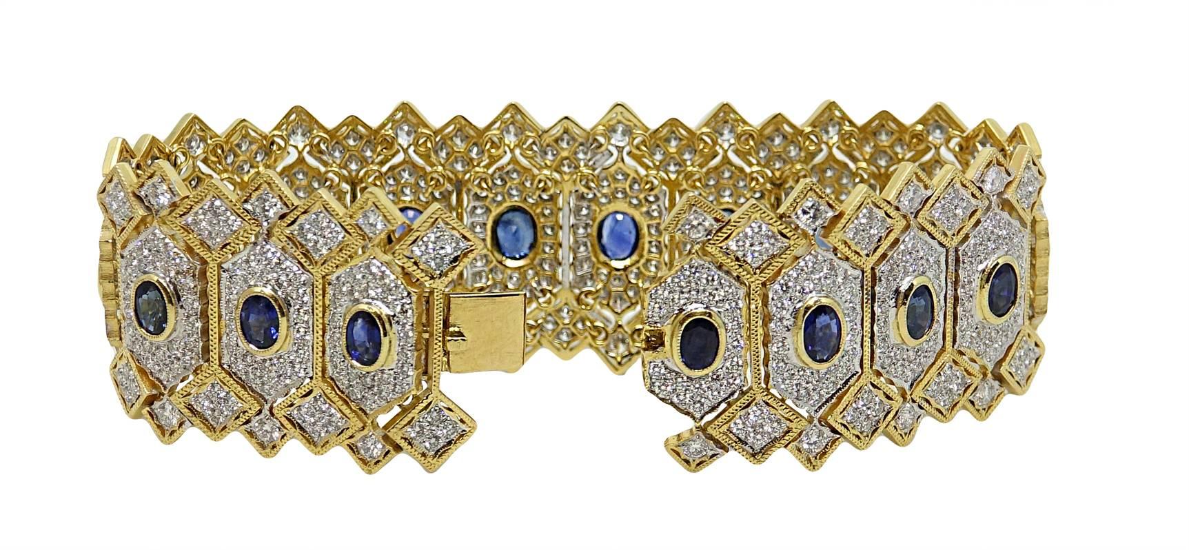 Sapphire Diamond Gold Bracelet In Excellent Condition For Sale In Naples, FL