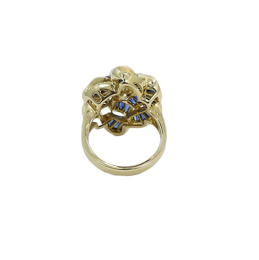 Diamond and Sapphire Flower Yellow Gold Ring In Excellent Condition For Sale In Naples, FL