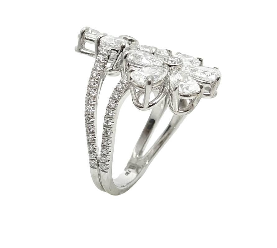 4.64 Carat Diamond Flower Style White Gold Ring In New Condition For Sale In Naples, FL