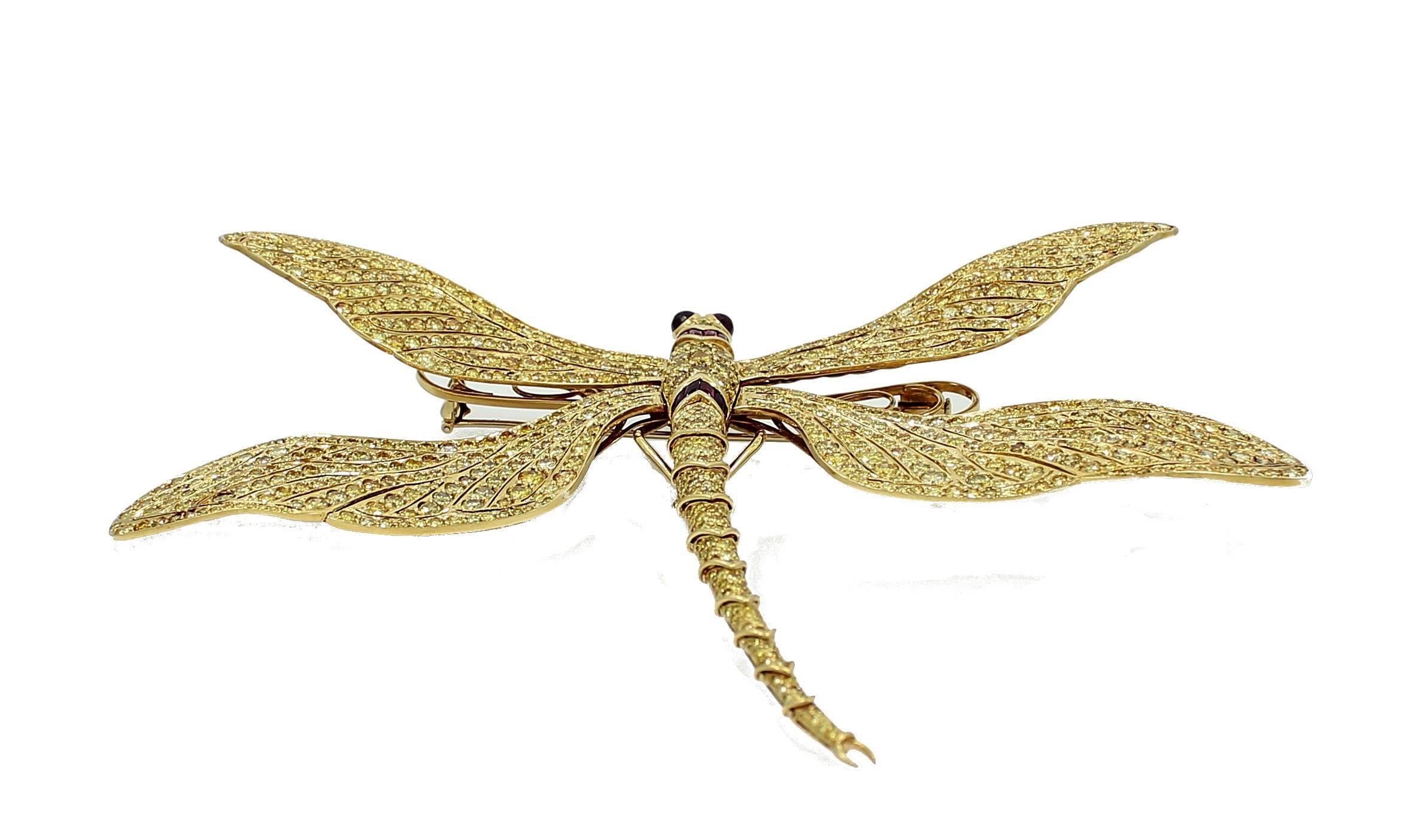 Women's Fred Leighton 1980s Yellow Diamond Gold Tremblant Dragonfly Pin For Sale