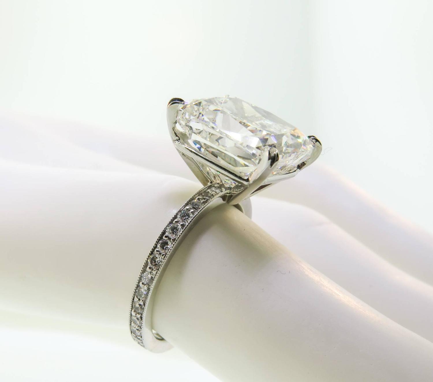 Graff 9.34 Carat Cushion-Cut Diamond Platinum Engagement Ring at 1stdibs