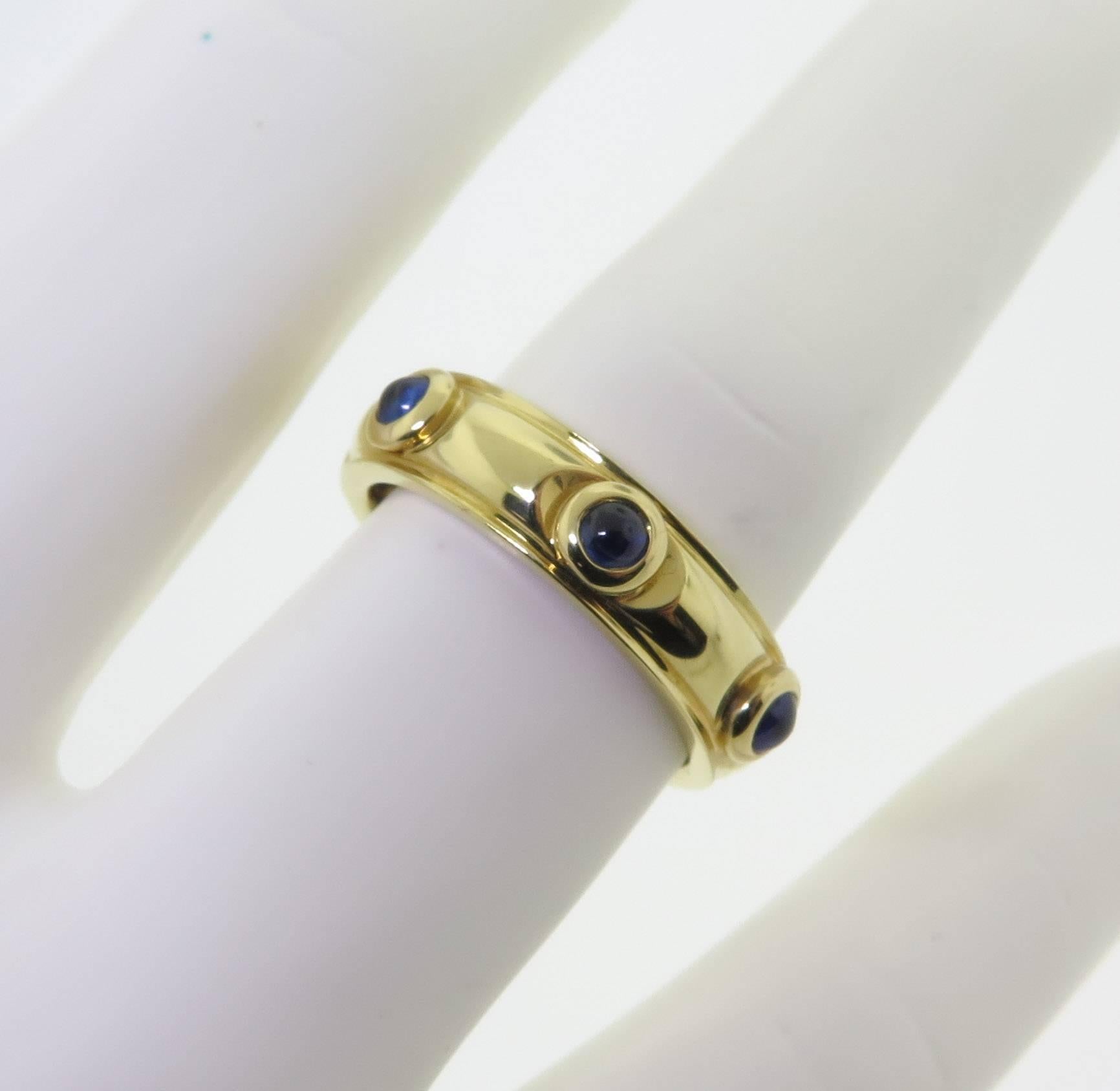  Tiffany & Co. Cabochon Sapphire Gold Band  In Excellent Condition In Greenwich, CT