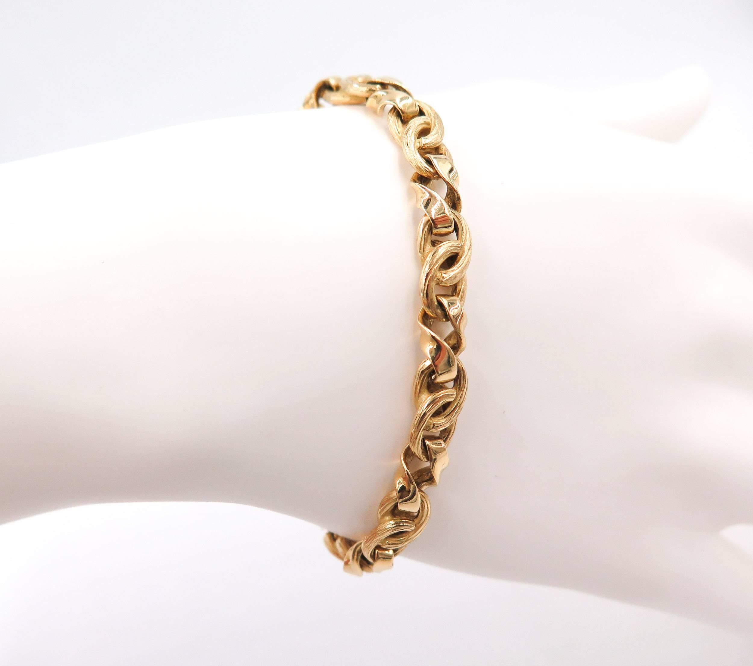Women's Satin and Polished Gold Bracelet For Sale