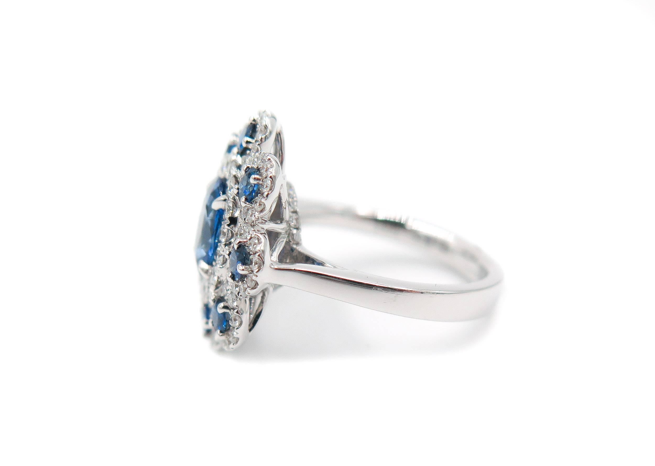 Sapphire Diamond Flower white gold Ring In New Condition In Greenwich, CT