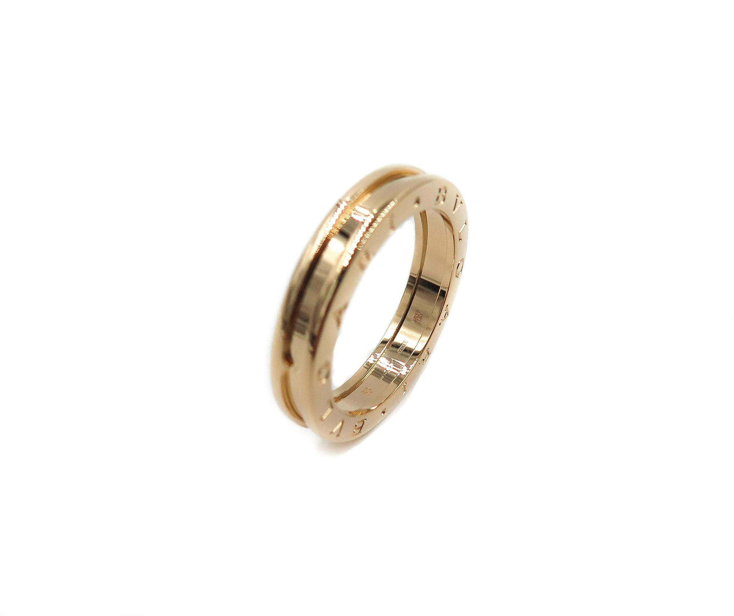 An iconic ring celebrating eternity and modernity. 
The design merging the imposing grandeur of of Rome's great Colosseum with the strong lines of modern Italian design.
Perfect for every day!
Finger size 10 (63)
18K Rose gold
5mm 