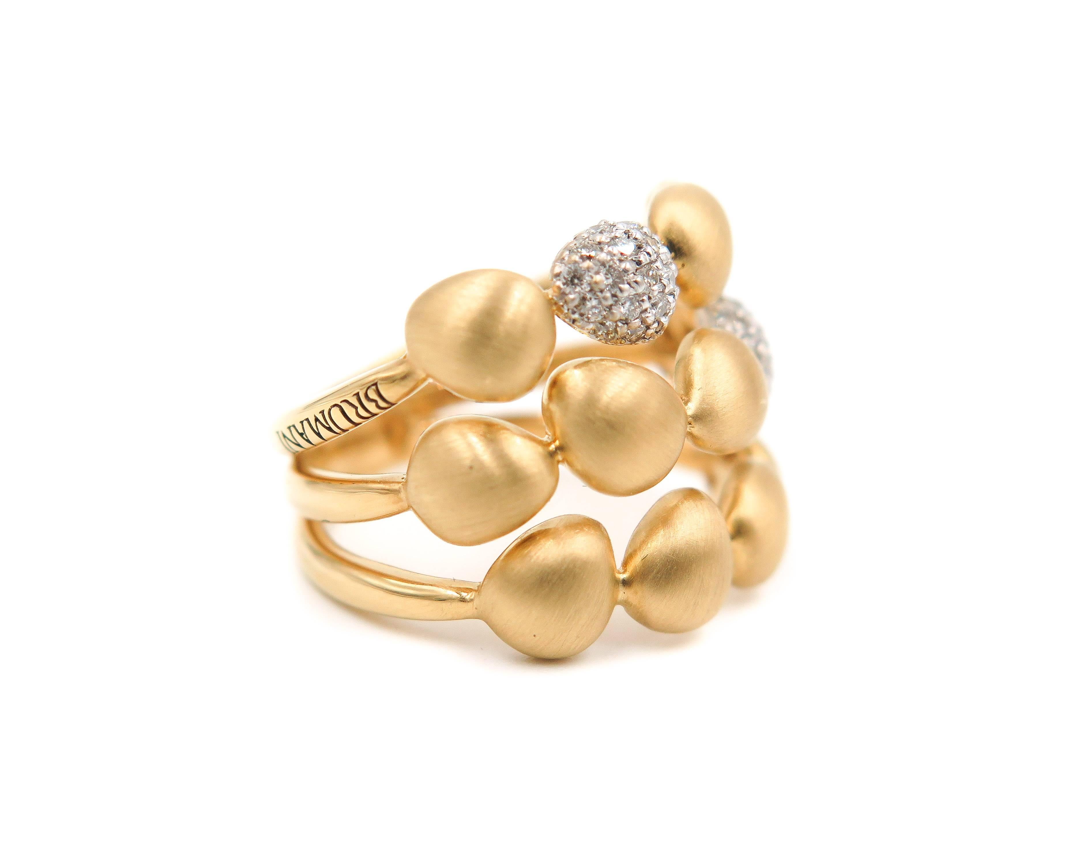 Entirely handcrafted, combining expertise and creativity to give life to this ring that conveys the essence of the joy of living. 
Designed in 18 karat yellow gold and pave diamonds, this band makes a perfect compliment to your lifestyle.
For Finger