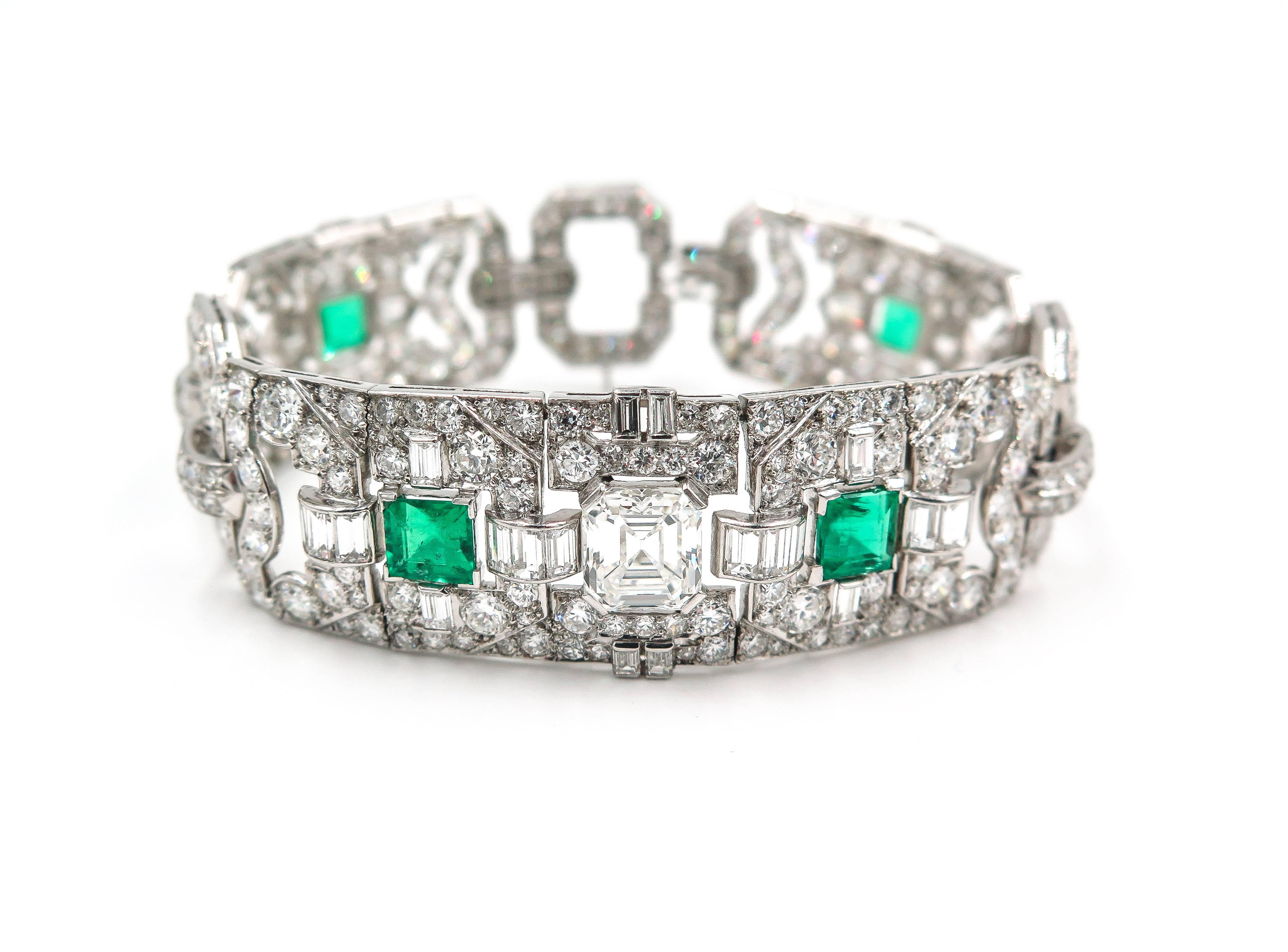 Round Cut Art Deco Style Emerald Diamond Platinum Bracelet For Sale