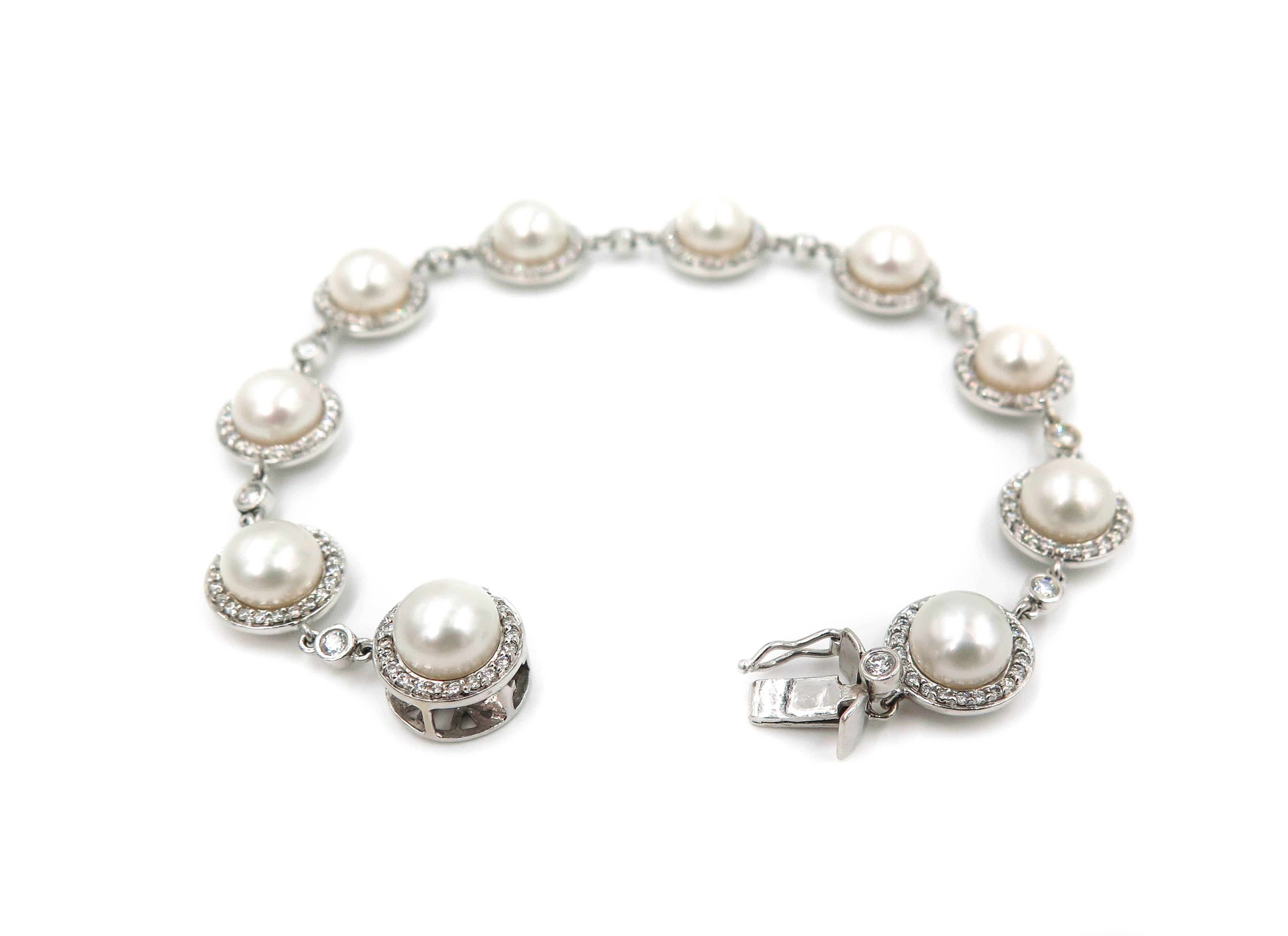 Neoclassical Pearls and Diamond White Gold Bracelet
