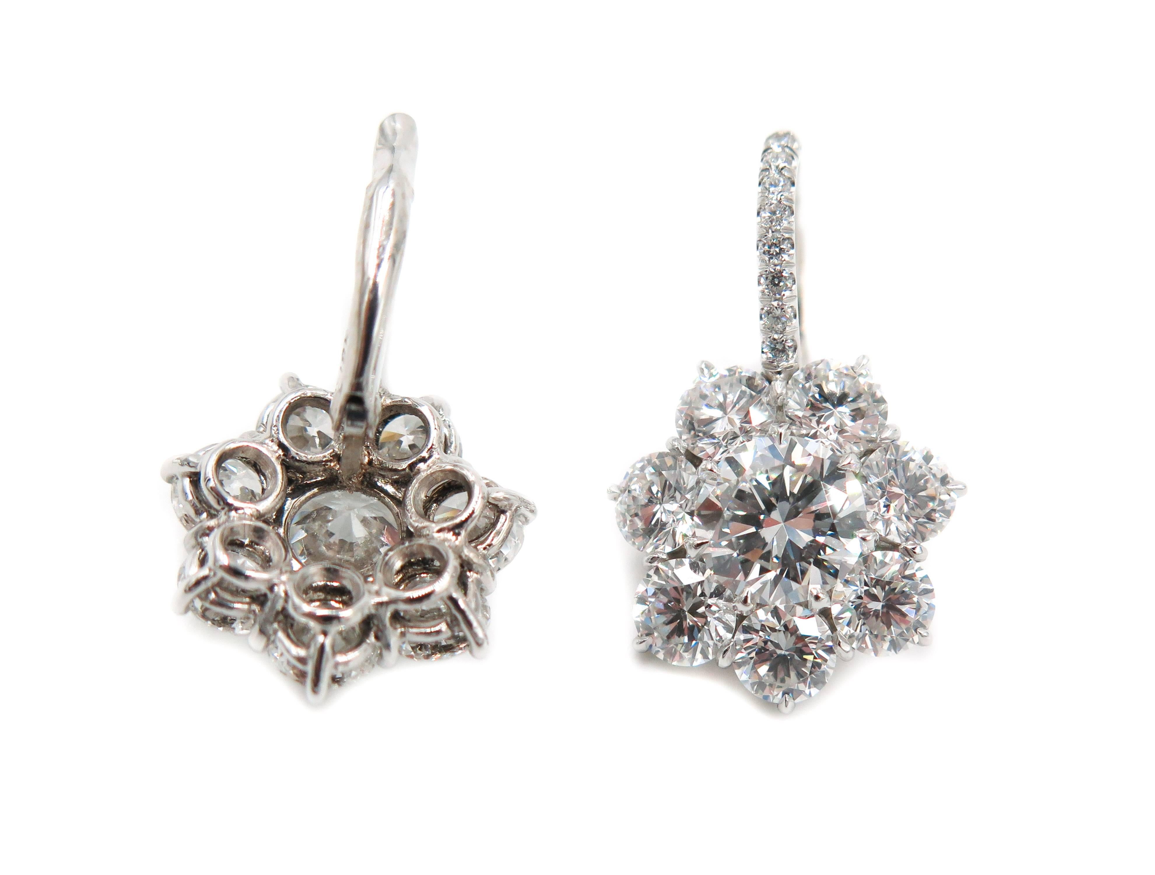 Flower Diamond Cluster Drop Earrings in Platinum In New Condition In Greenwich, CT