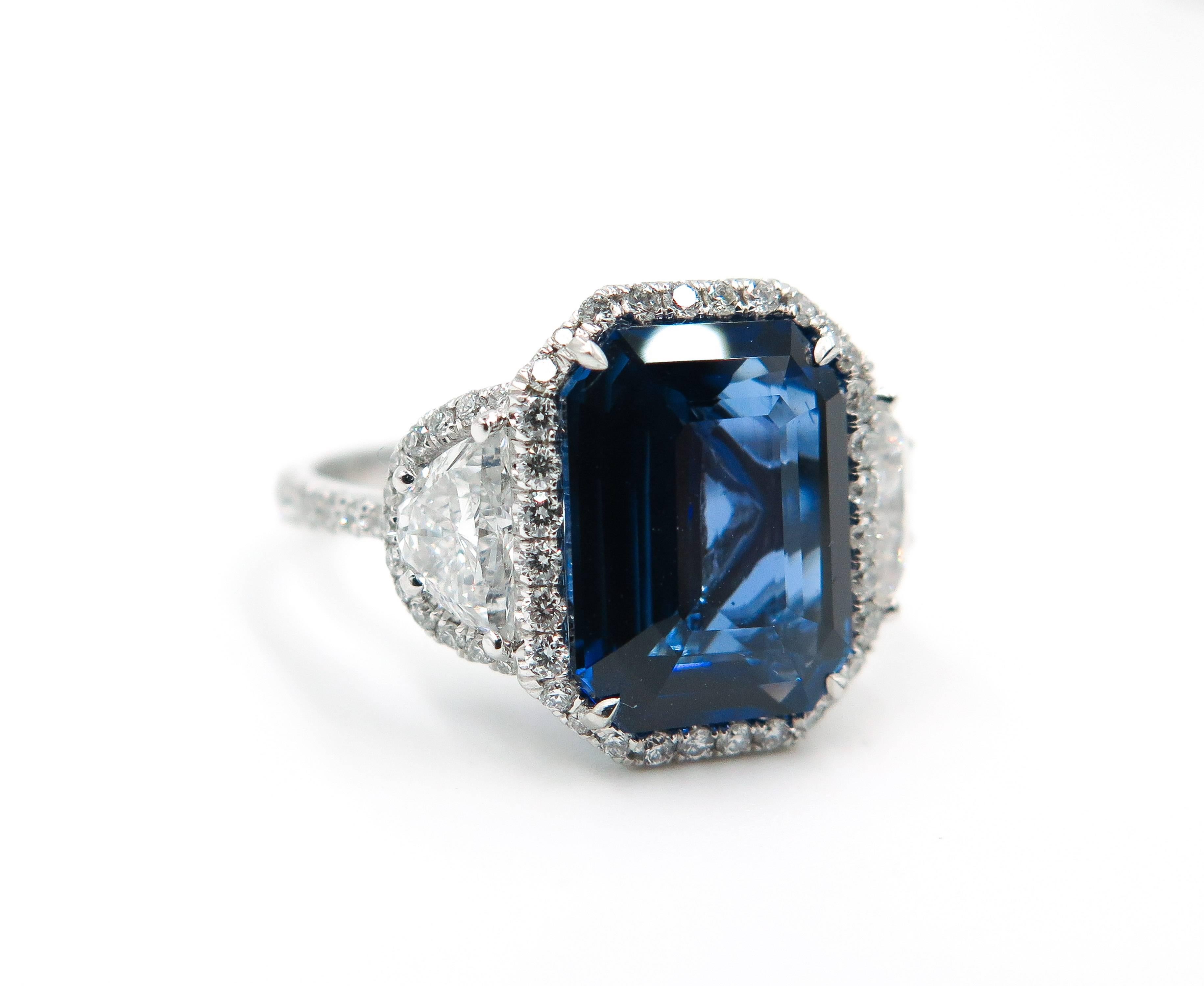 Modern Certified Unheated Ceylon Sapphire and Diamond Platinum Ring