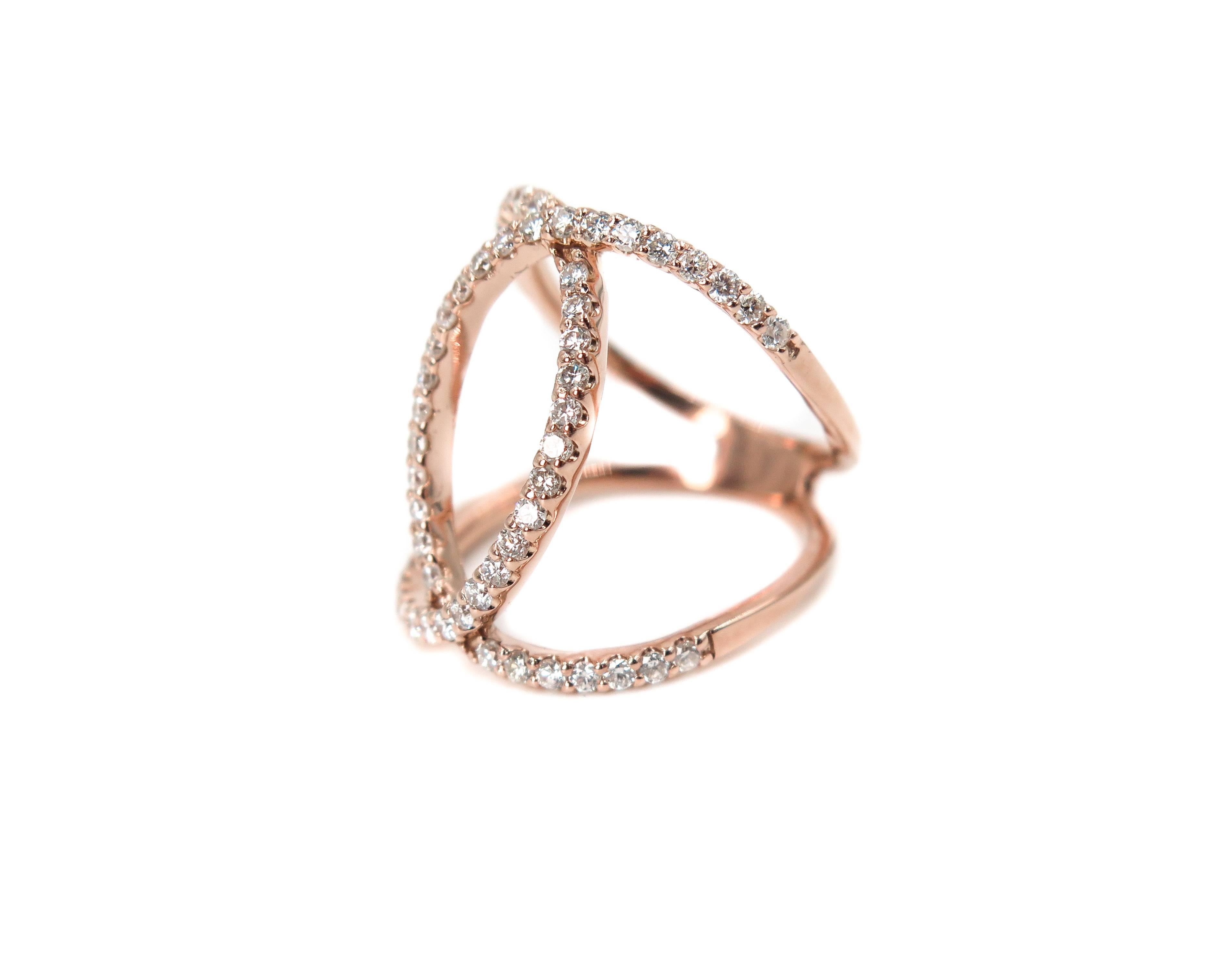Diamond Interlocking Circles Rose Gold Ring In New Condition In Greenwich, CT