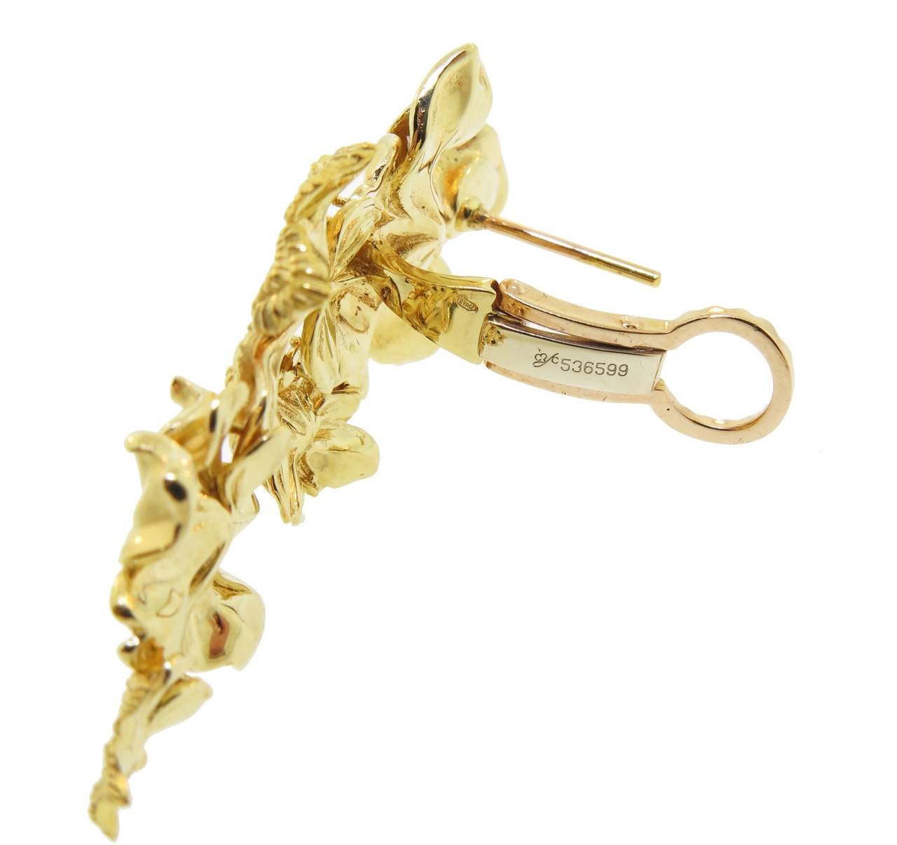 Round Cut Carrera y Carrera Diamond Gold Emperatriz Maxi Flower Earrings