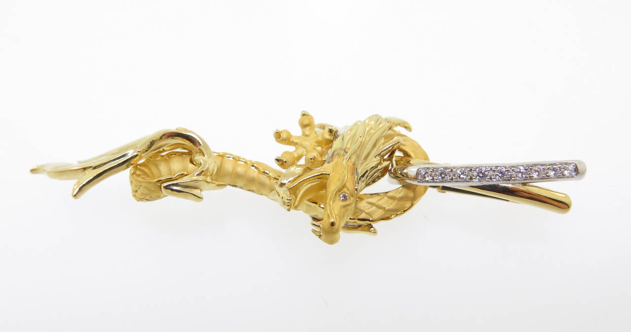 Carrera & Carrera Diamond Gold Dragon Earrings In New Condition In Greenwich, CT
