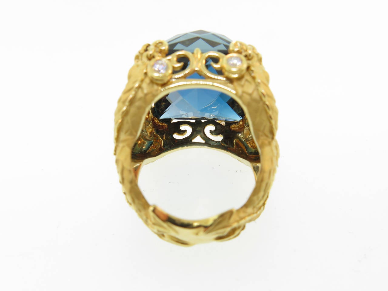 Carrera & Carrera Blue Topaz Diamond Gold Nankin Cocktail Ring In New Condition In Greenwich, CT