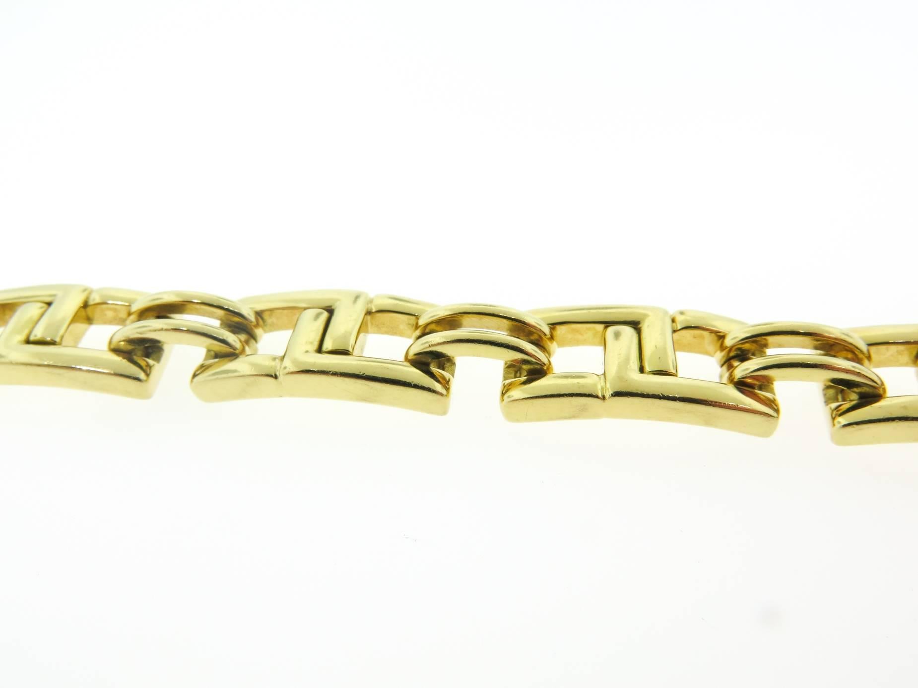 Tiffany & Co. Gold Link Bracelet In Excellent Condition In Greenwich, CT