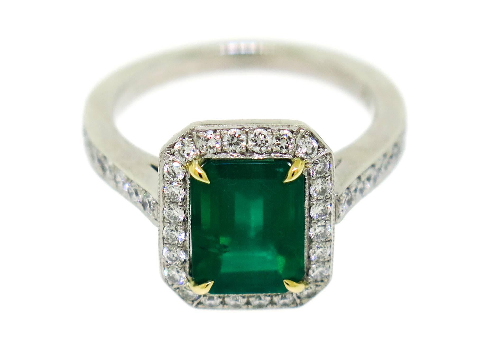 Platinum Emerald Diamond Ring In New Condition In Greenwich, CT