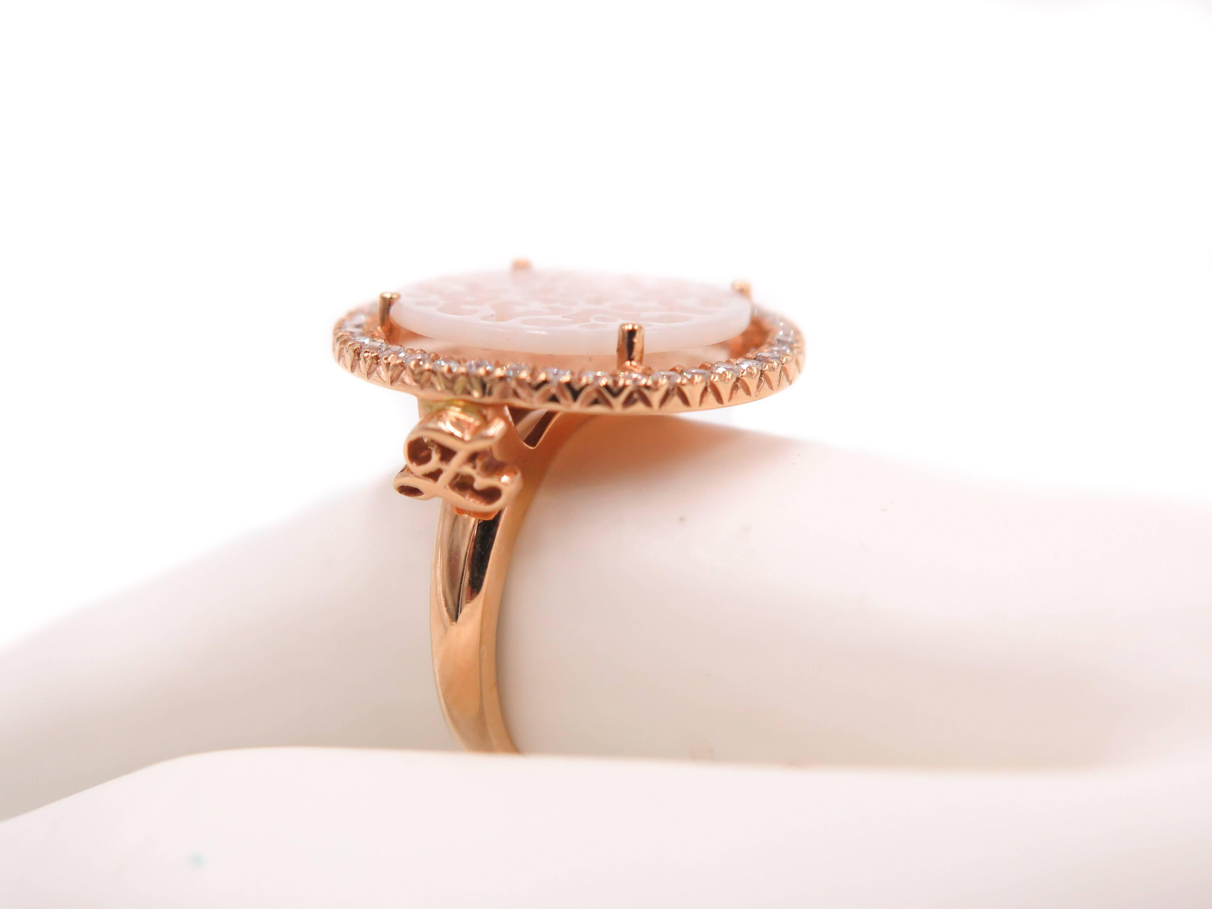 Rose Gold Openwork Mother-of-Pearl Diamond Ring In New Condition For Sale In Greenwich, CT