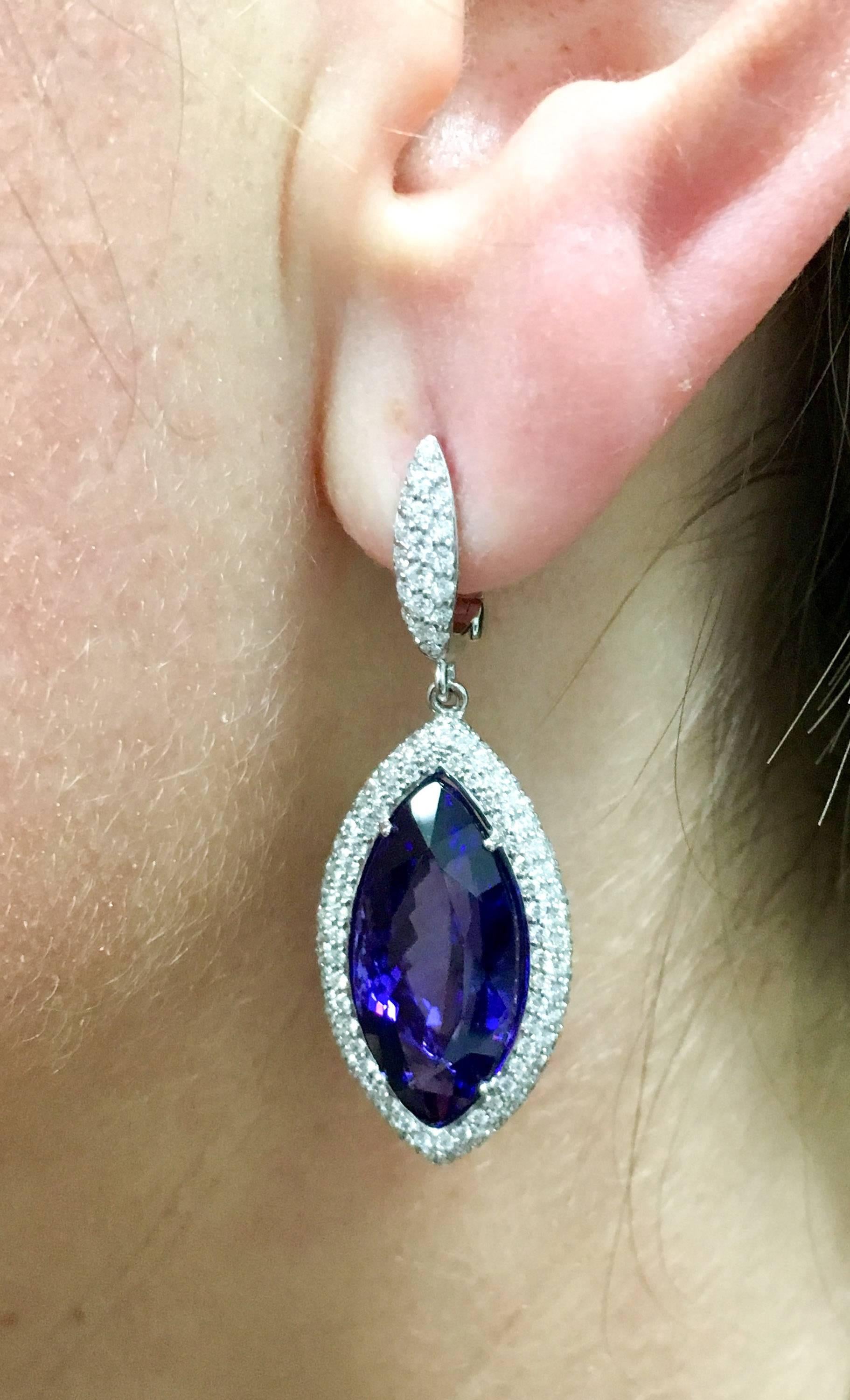 Tanzanite Diamond Drop Earrings In New Condition In Greenwich, CT