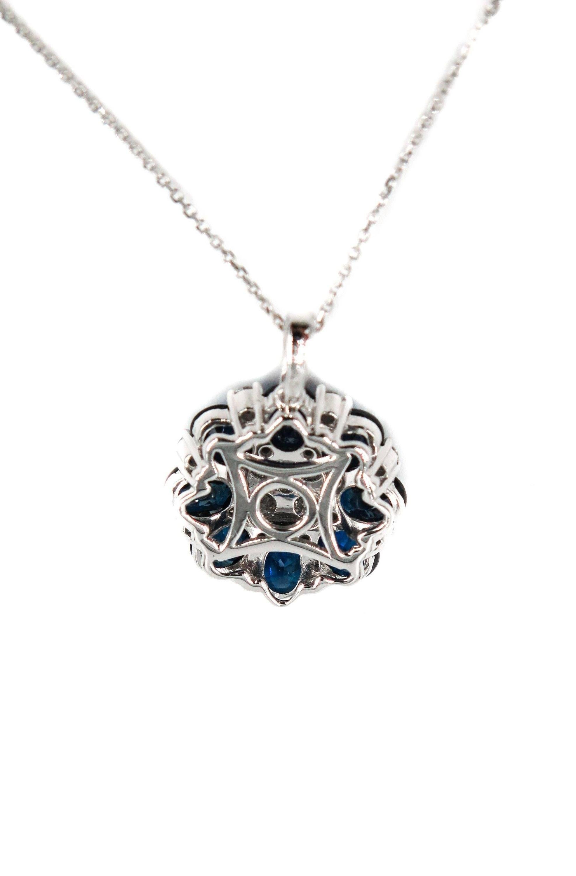 Sapphire and Diamond White Gold Pendant In New Condition In Greenwich, CT