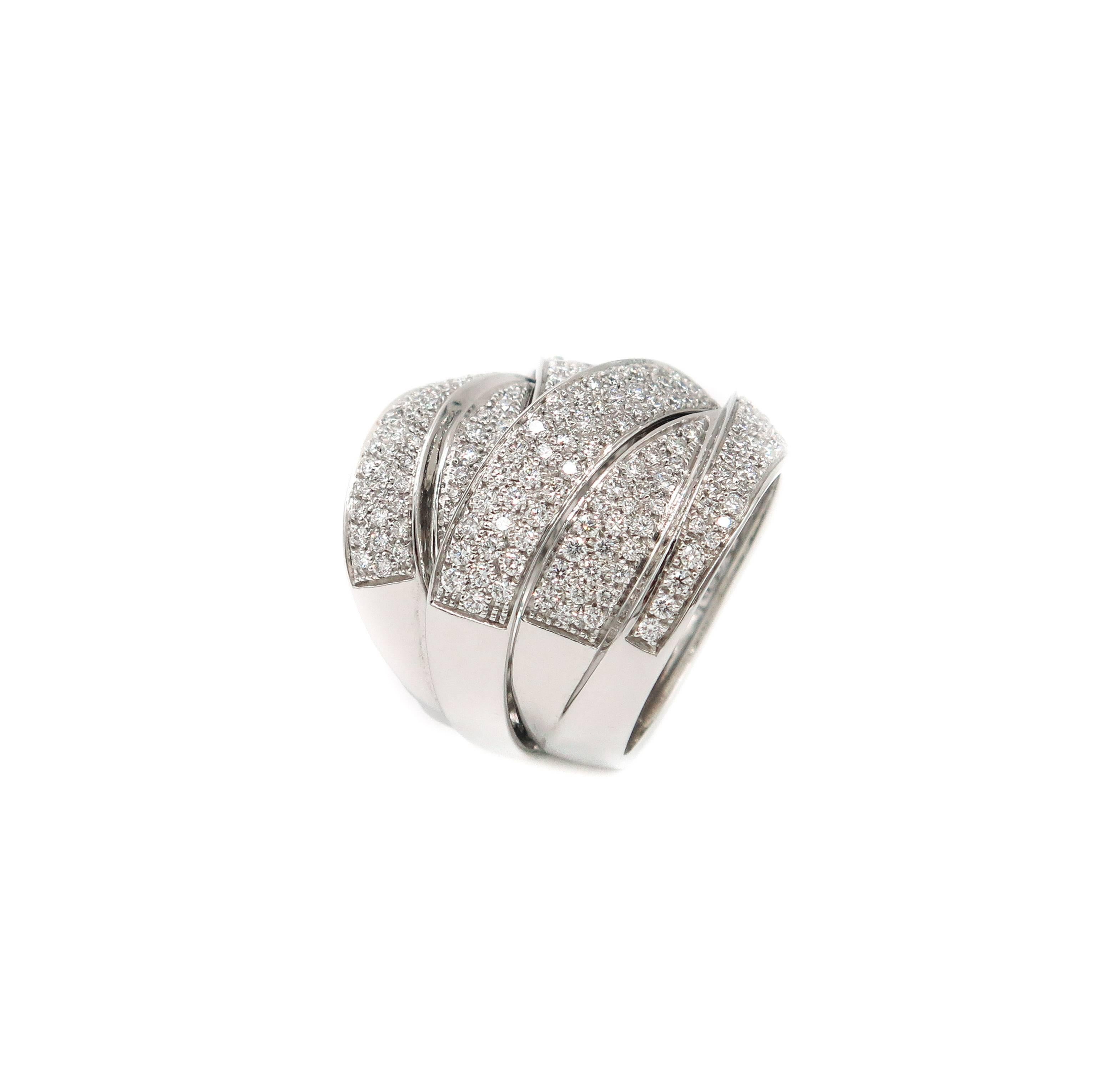 Women's White Gold Maldamore Diamond Pave Ring