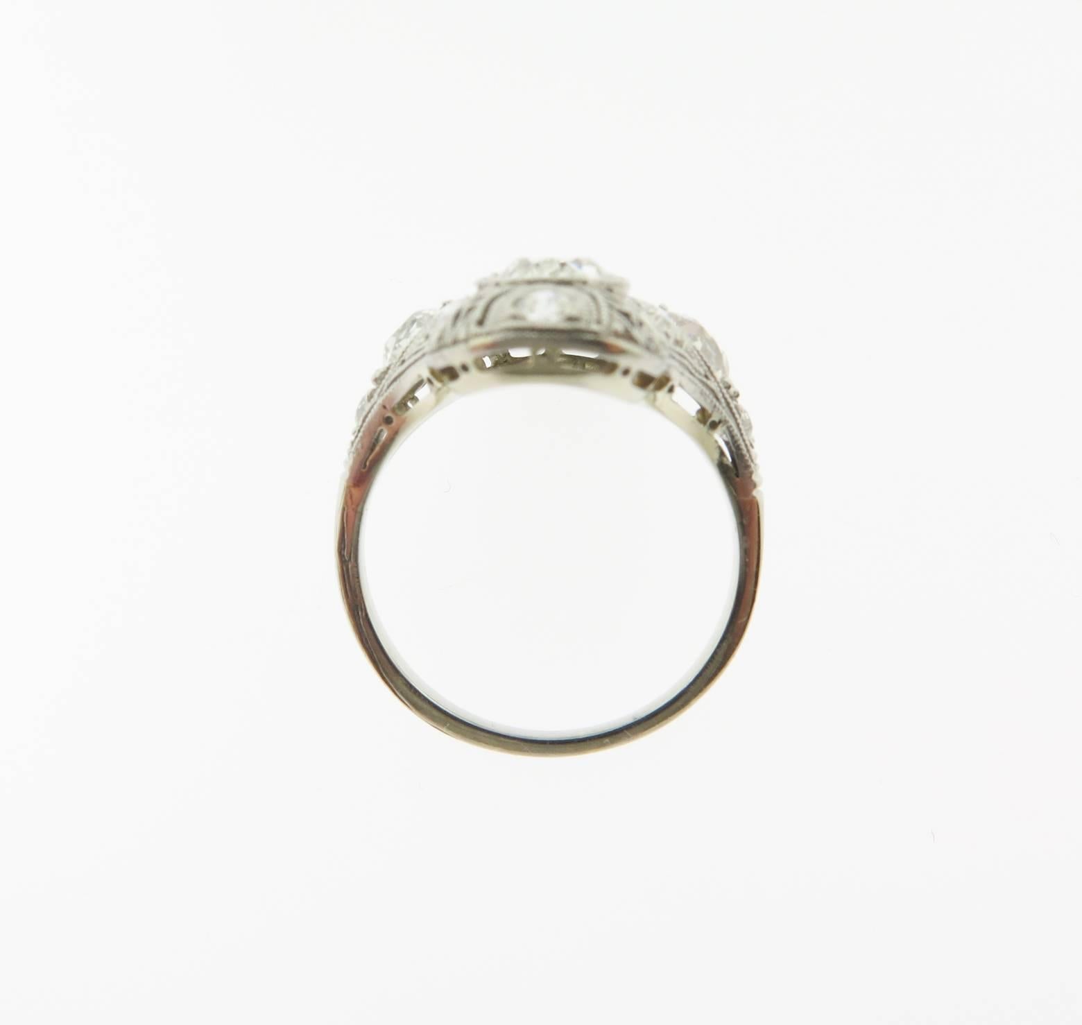 1930s Art Deco Diamond Gold 3 Stone Cocktail Ring In Excellent Condition In Greenwich, CT