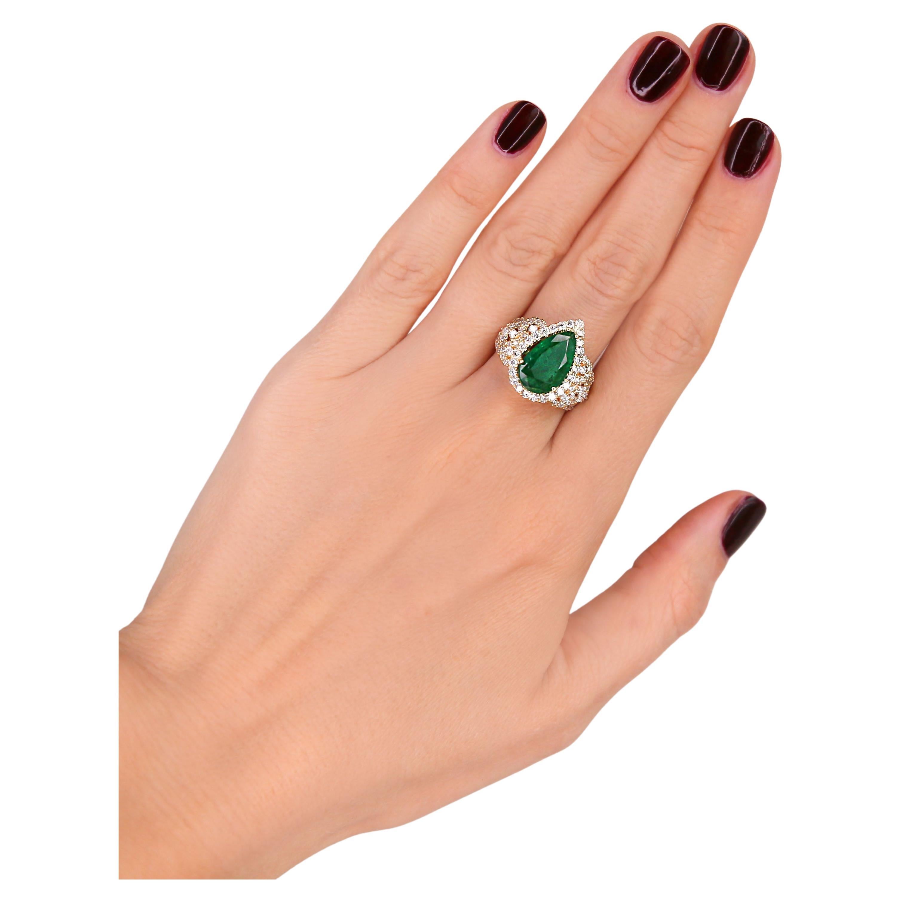 7.25 Carat Emerald Diamond 18 Karat Yellow Gold Ring For Sale