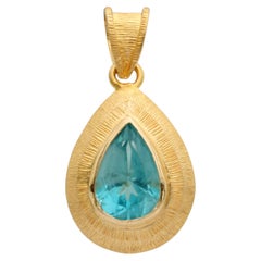 Steven Battelle 1.9 Carats Apatite 18K Gold Pendant