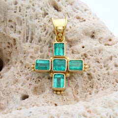 Steven Battelle 1.1 Carats Columbian Emerald 18K Gold Cross Pendant