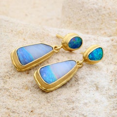Steven Battelle – Ohrstecker aus 18-karätigem Gold mit australischem Boulder-Opal (4,1 Karat)