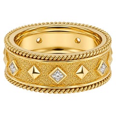 Vitolo 18K Yellow Gold Florentine Finish Diamond Band Ring