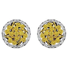 Vitolo 18 Karat Gold Flower Motif Diamond Earrings