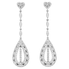 Orecchini a goccia con diamanti in oro 18 carati