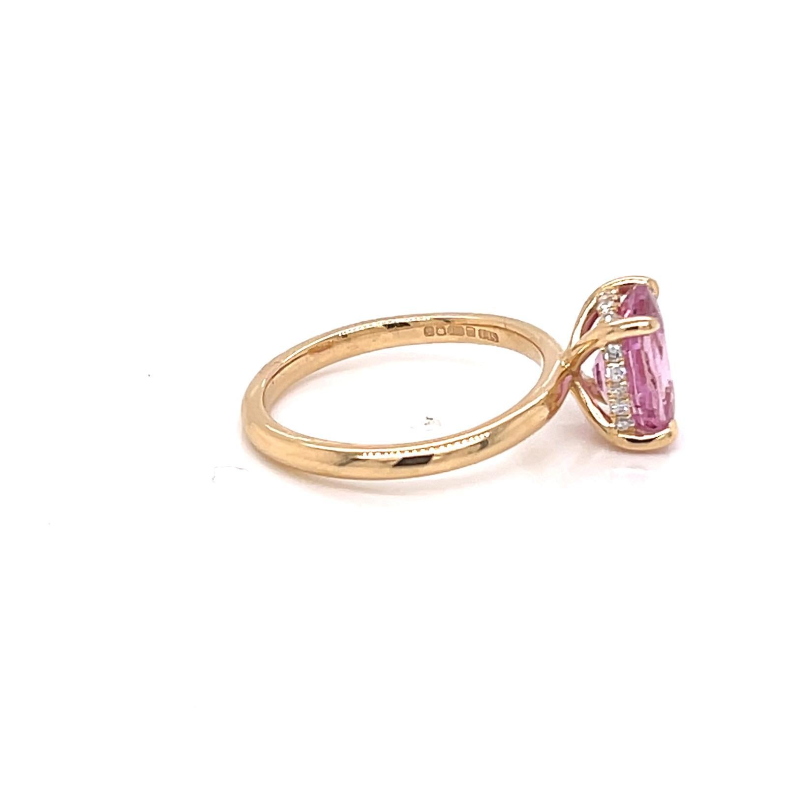 En vente :  Bague à halo caché en or jaune 18 carats, saphir rose et diamant de 2,23 carats 4