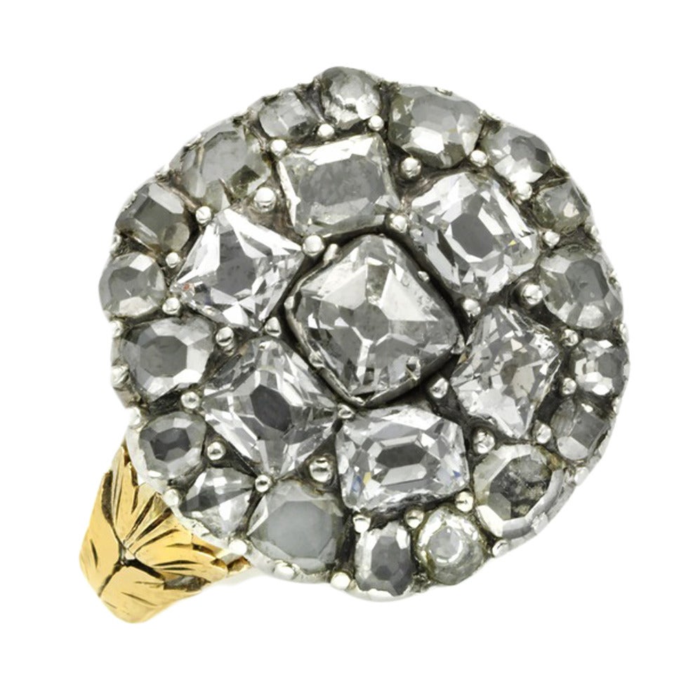 An Antique Diamond and Gold Ring For Sale