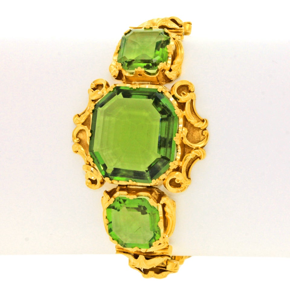 Victorian Antique Rococo Revival Gold Bracelet Set With Large Peridots