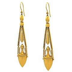 Boucles d'oreilles lustre en or de style néo-esthétique antique