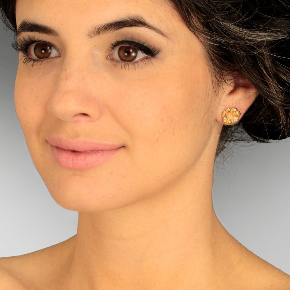 Antique Flower Motif Gold Earrings