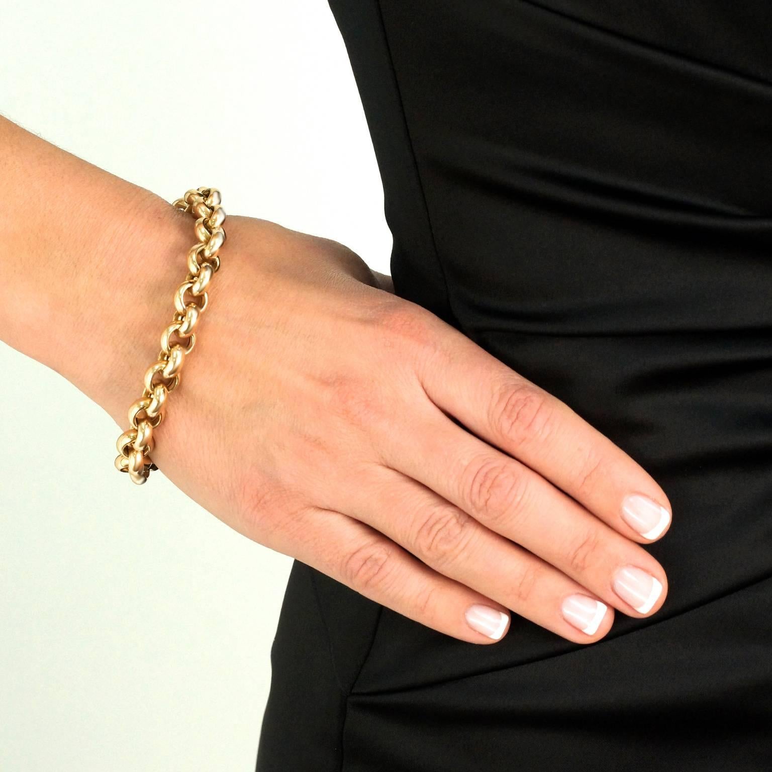 Circa 1980s, 18k, Swiss. A classic rollo link, this bracelet is the perfect wear-anywhere-anytime, everyday piece. Alone, with a watch or other bracelets, a great rollo is a fashion staple. Well made in eighteen-karat yellow gold, this sturdy