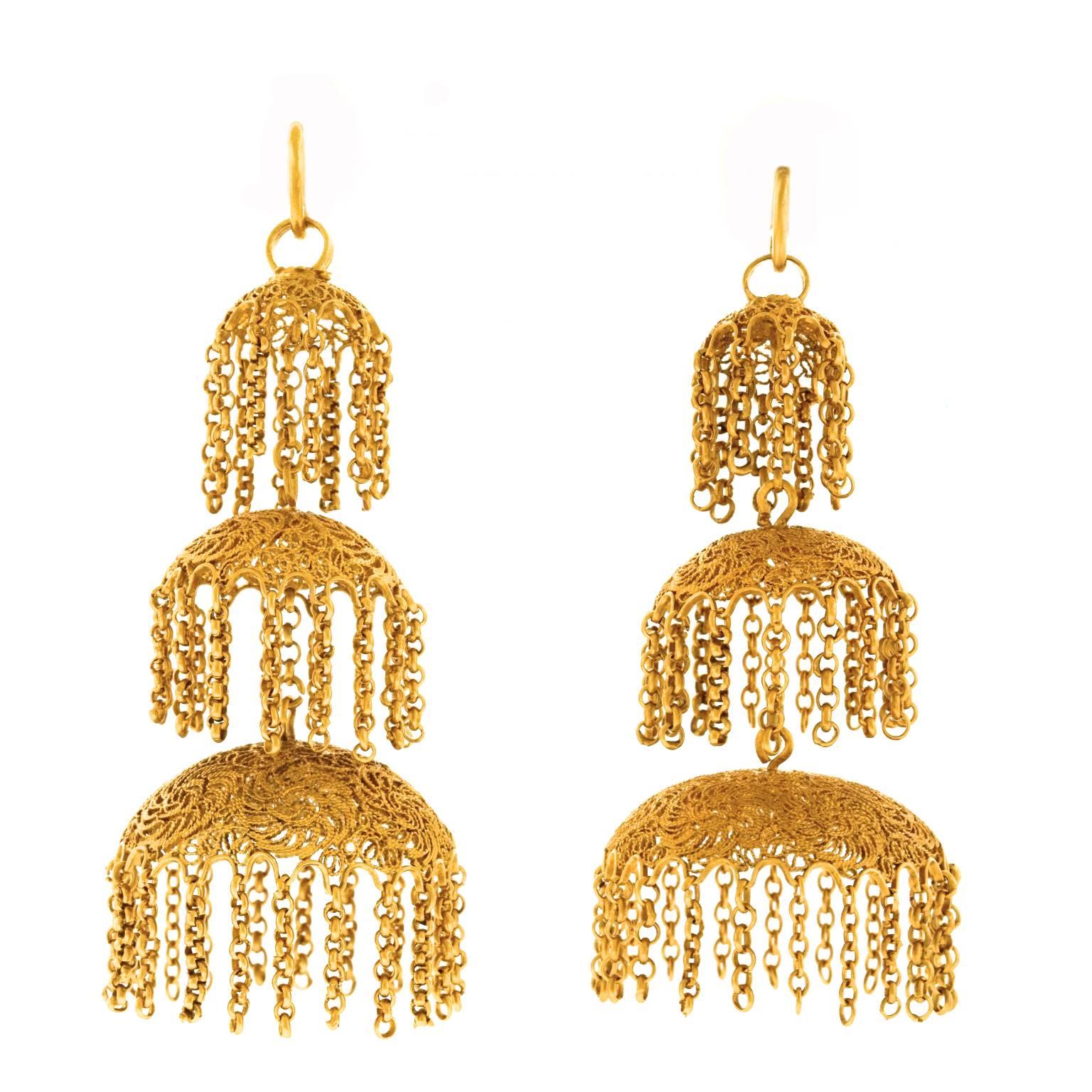 Antique Anglo-Indian High Karat Gold Chandelier Earrings