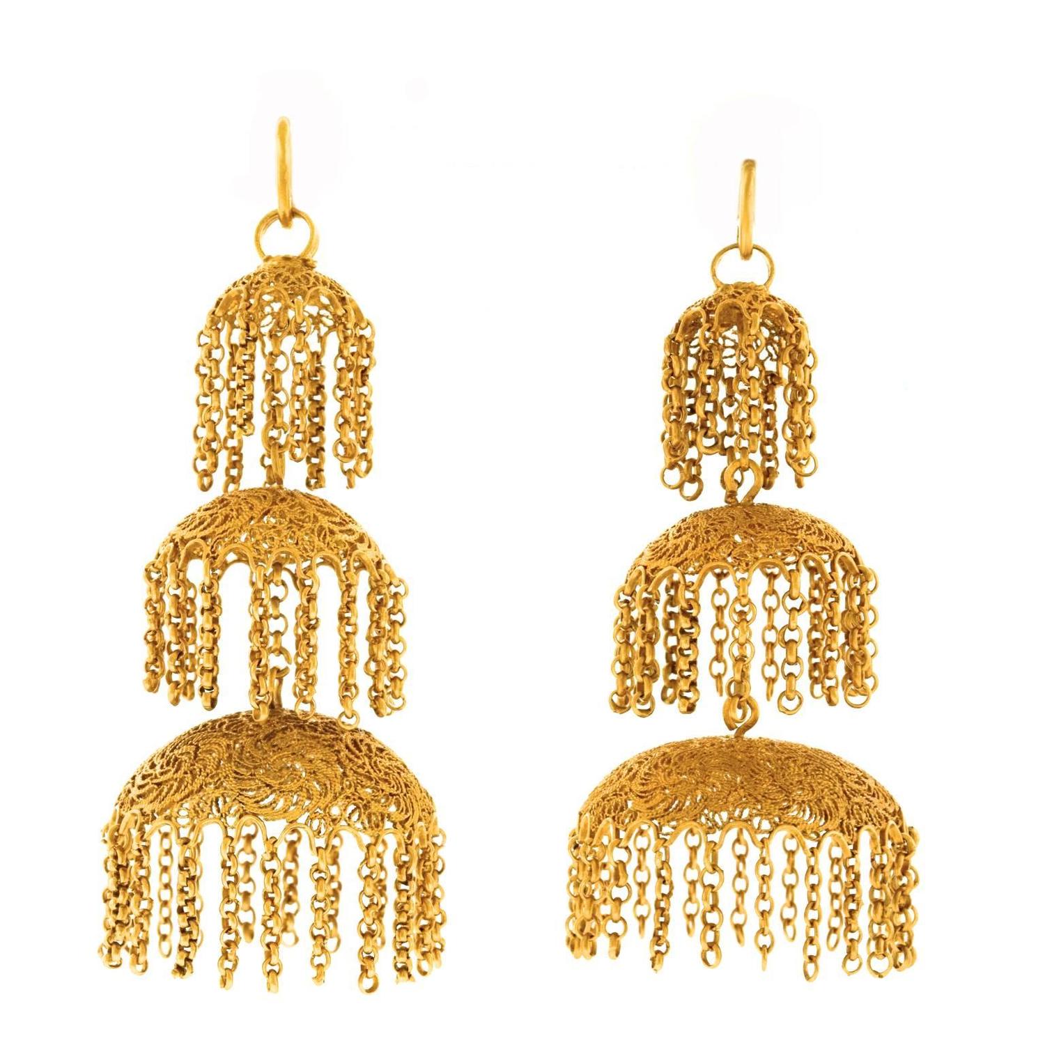 Antique Anglo-Indian Chandelier 22k Gold Earrings For Sale at 1stdibs