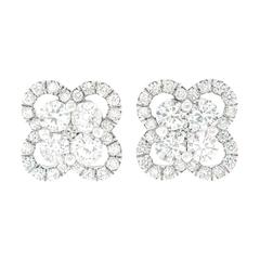 Clover Motif Diamond Stud White Gold Earrings Clover Motif Diamond Stud White Gold Earrings