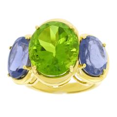 Vintage Peridot and Iolite Gold Ring