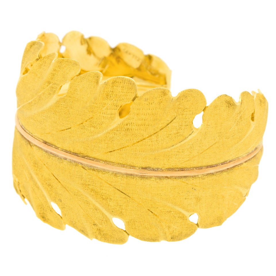 Buccellati Gold Leaf Bracelet In Excellent Condition In Litchfield, CT