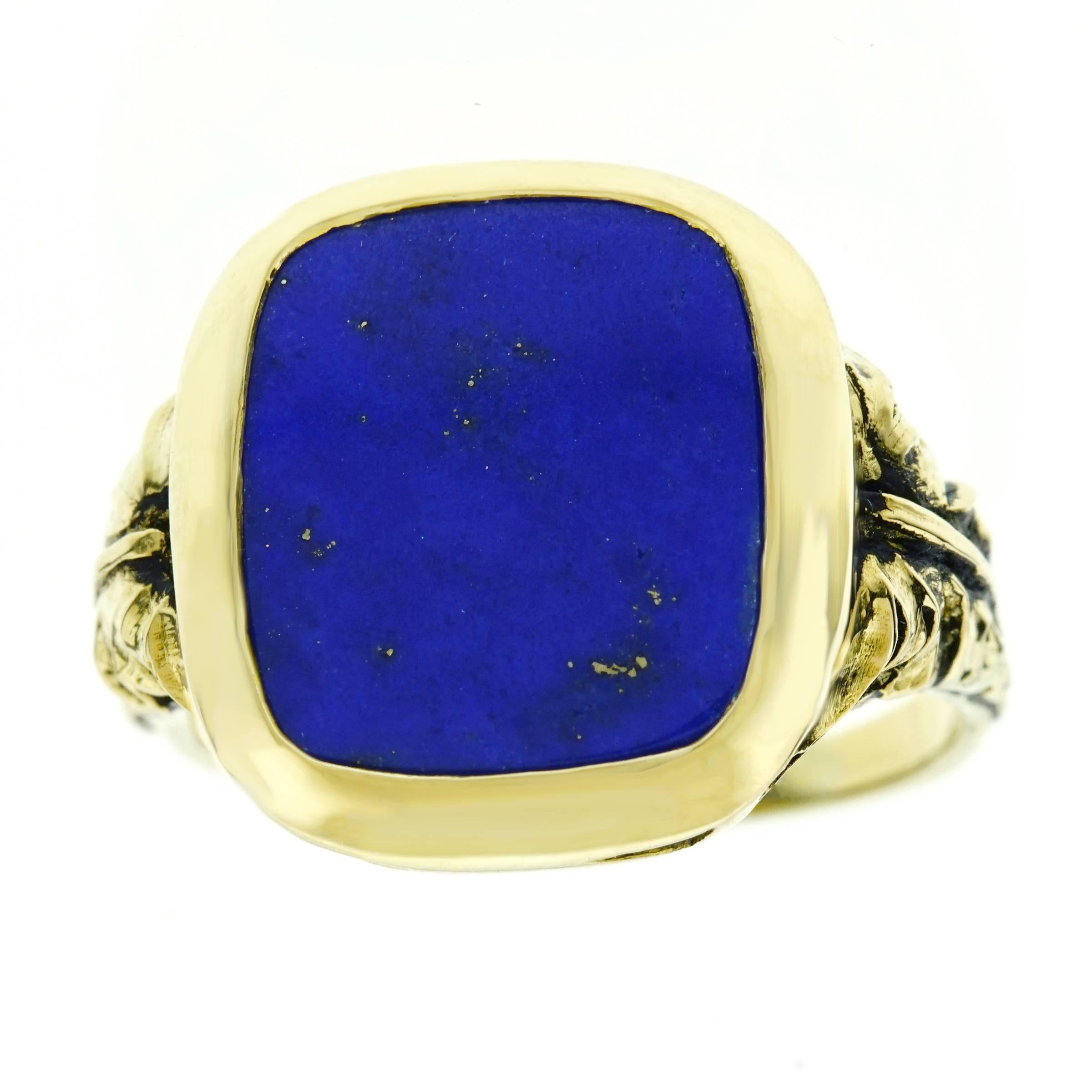 1920s Lapis Set Gold Signet Ring In Excellent Condition In Litchfield, CT