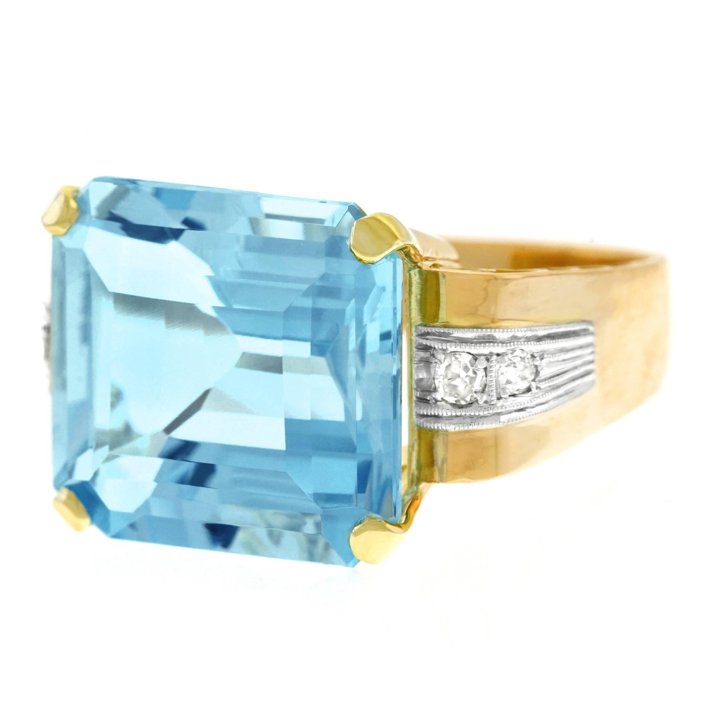 Art Deco Aquamarine and Diamond Set Gold Ring