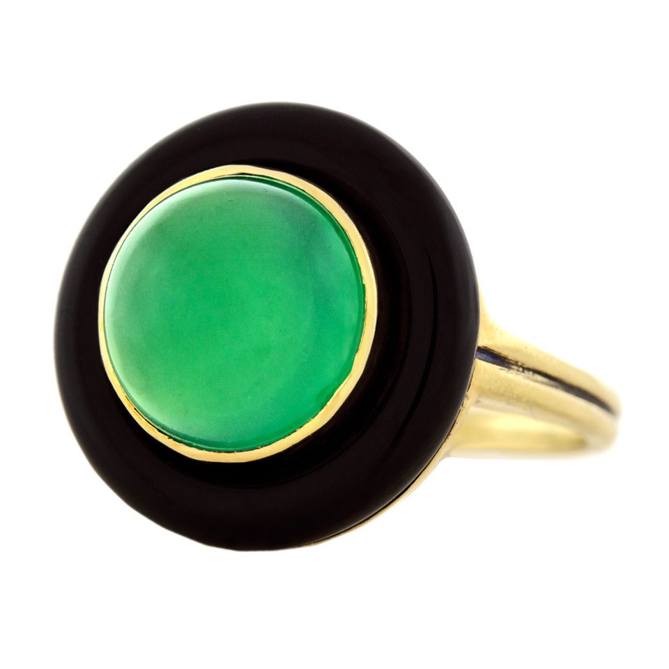 Art Deco Chrysoprase Onyx Gold Ring In Excellent Condition In Litchfield, CT
