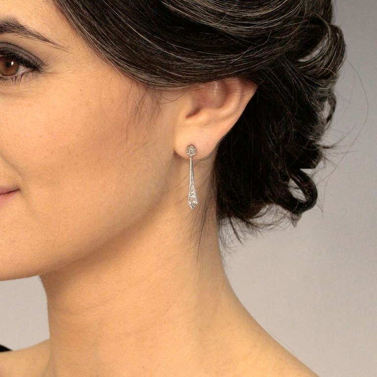 Women's Art Deco Dangle Earrings